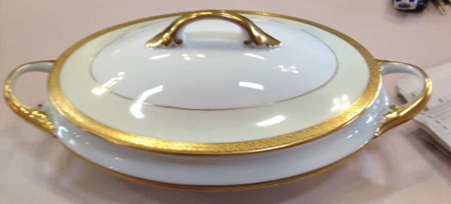 BOH306 Oval Covered Vegetable by Bohemia Ceramic Works-1