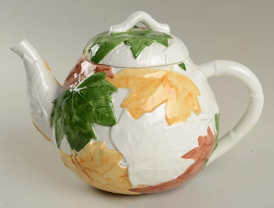 Maple Multicolor (Plane Tree Leaves) Teapot & Lid by Bordallo Pinheiro-1