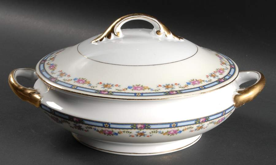 2259 (Verge) Round Covered Vegetable by Bohemia Ceramic Works-1