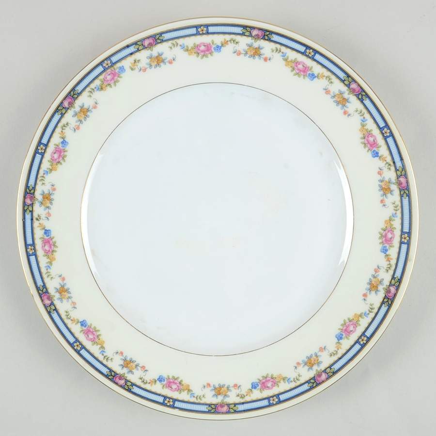 2259 (Verge) Luncheon Plate by Bohemia Ceramic Works-1