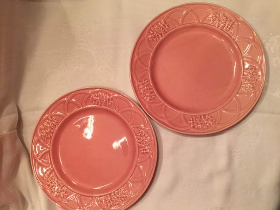 BPI2 Pink Dinner Plate by Bordallo Pinheiro-1