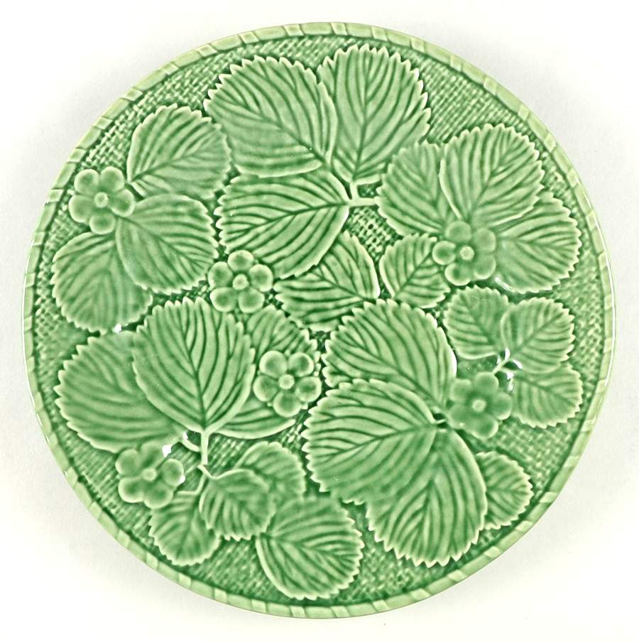 BPI93 Dinner Plate by Bordallo Pinheiro-1