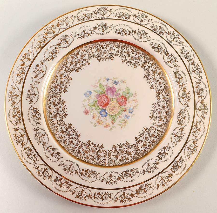 BNL17 Dinner Plate by Bern Lan-1