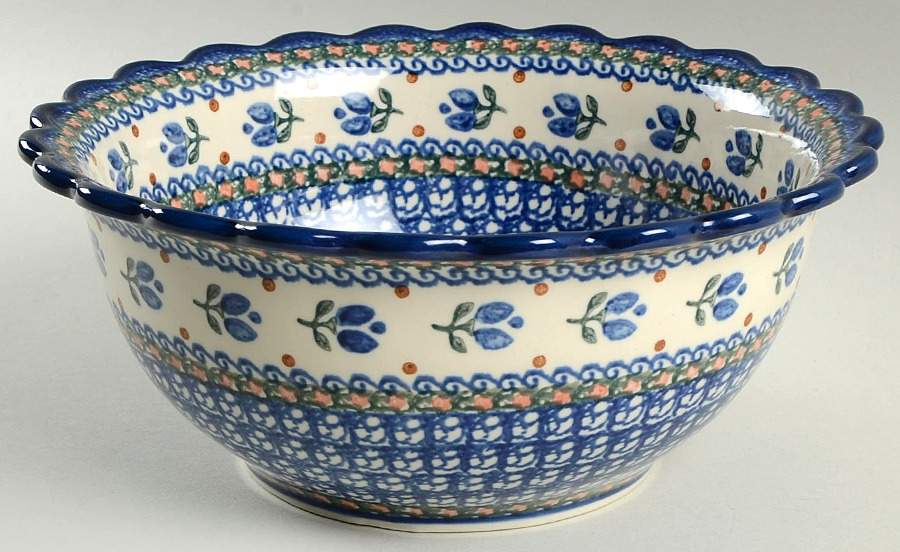 Giftware 9" Scalloped Bowl by BOLESLAWIEC-1