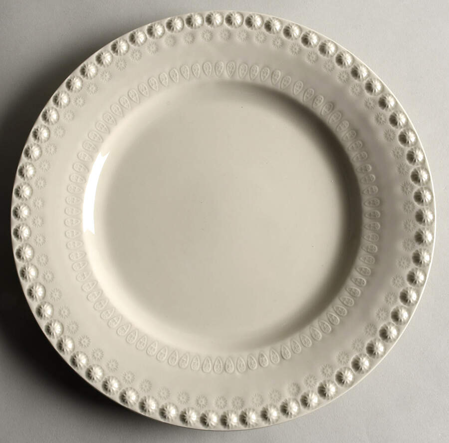 Fantasia (Fantasy) Sandy Grey Dinner Plate by Bordallo Pinheiro-1