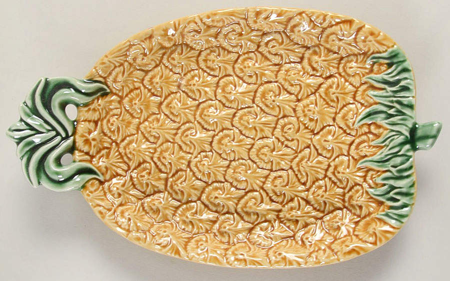 Pineapple 10" Oval Tray by Bordallo Pinheiro-1