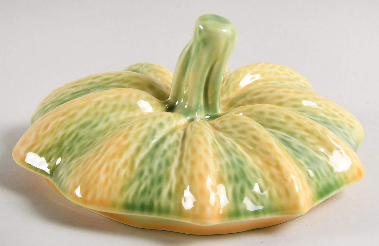 Pumpkin Lid for Tureen by Bordallo Pinheiro-1