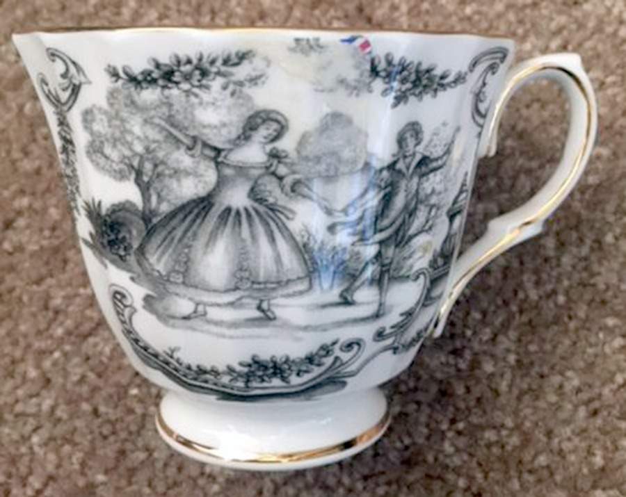BNY13 Footed Cup by Bethany-1