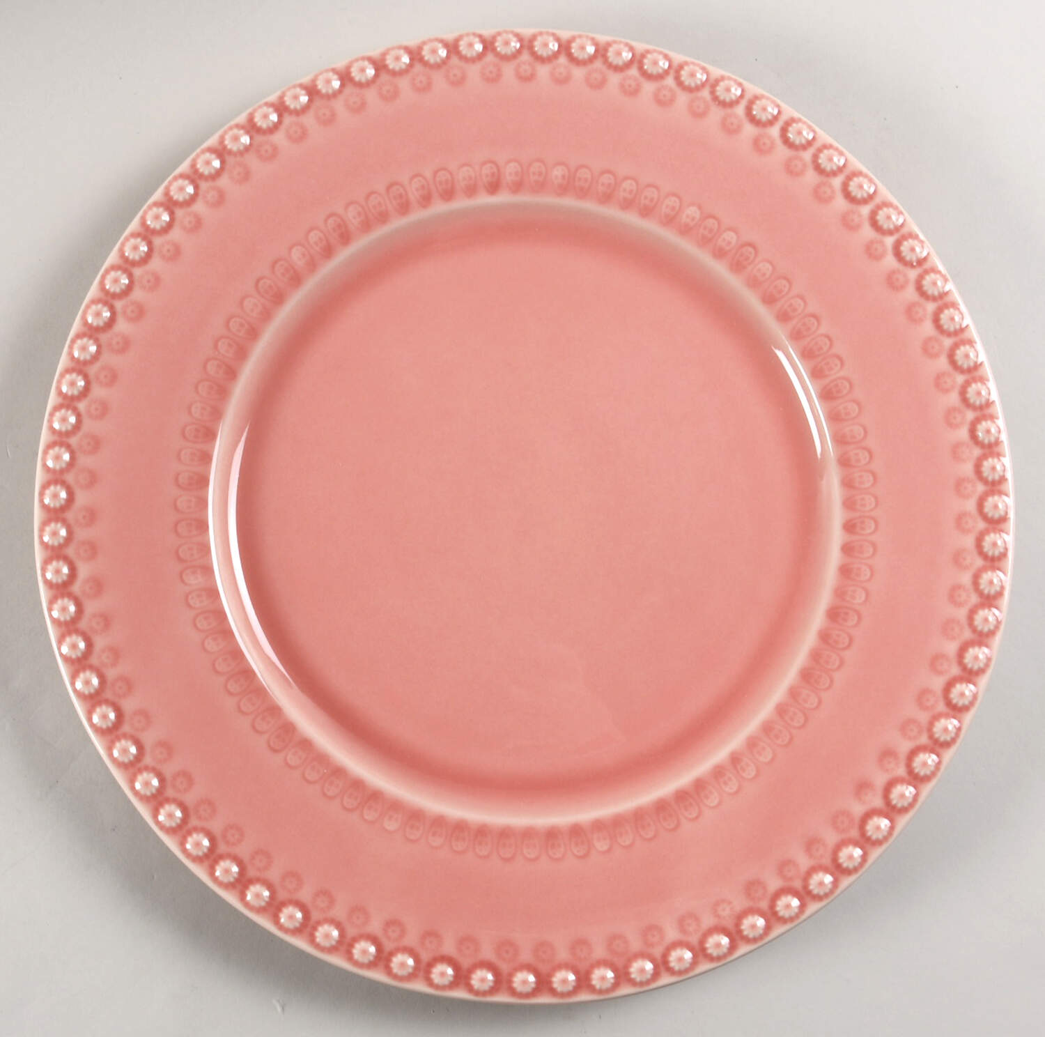 Fantasia (Fantasy) Pink Service Plate (Charger) by Bordallo Pinheiro-1