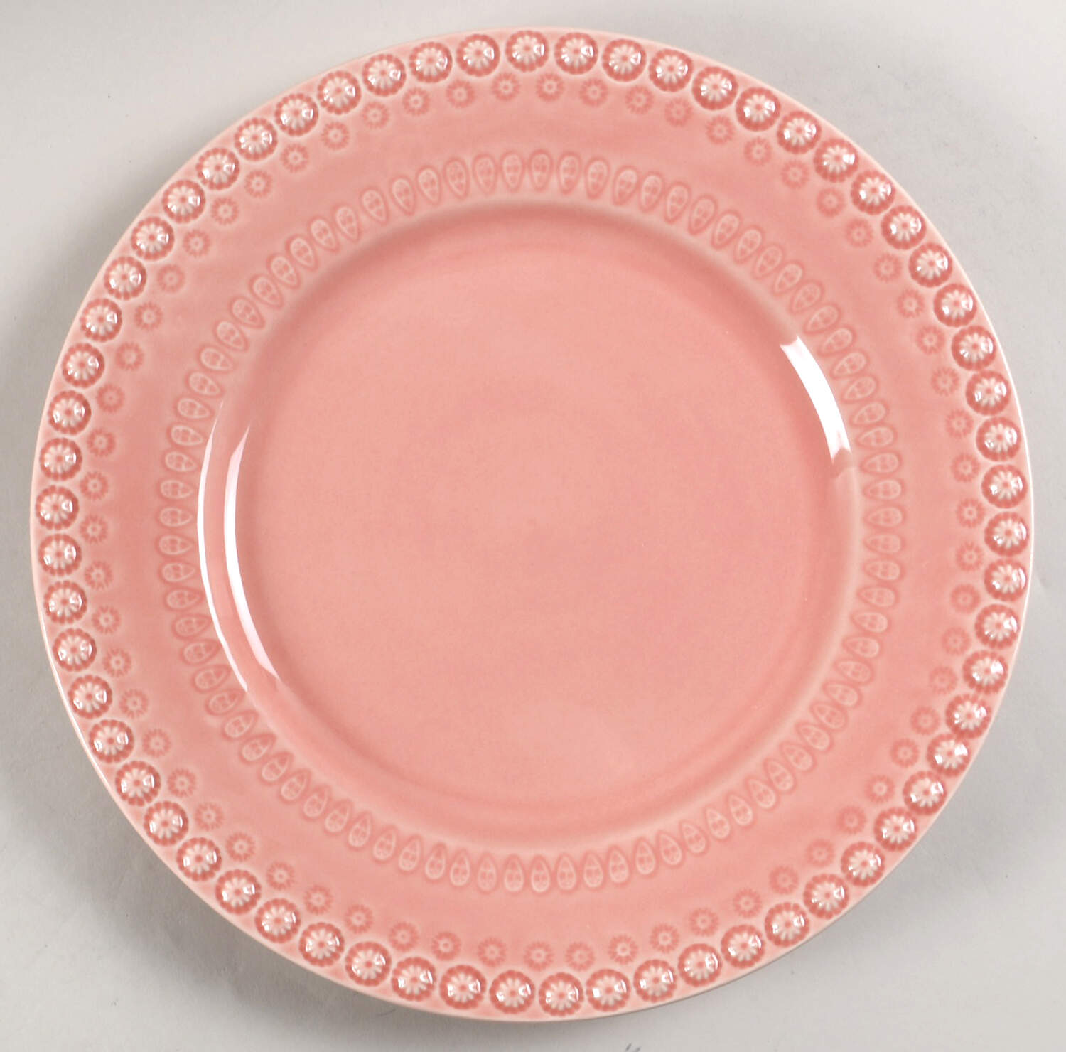Fantasia (Fantasy) Pink Dinner Plate by Bordallo Pinheiro-1