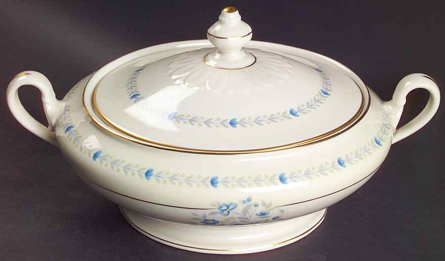Devon Round Covered Vegetable by Castleton (USA)-1