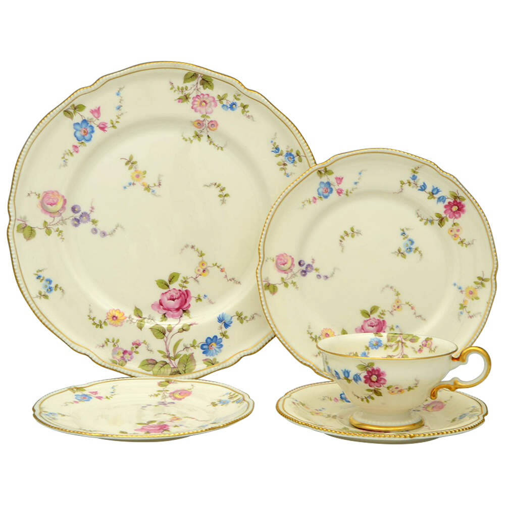 Sunnyvale 40 Piece Estate Set by Castleton (USA)-1