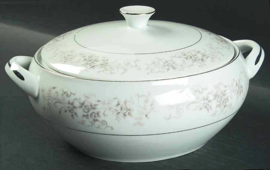 Carrousel Round Covered Vegetable by Camelot-1