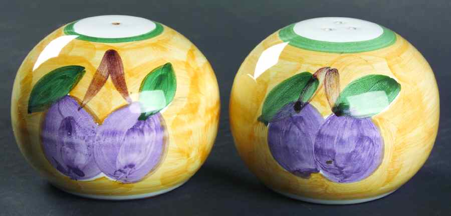 Frutta Salt & Pepper Set by Caleca-1