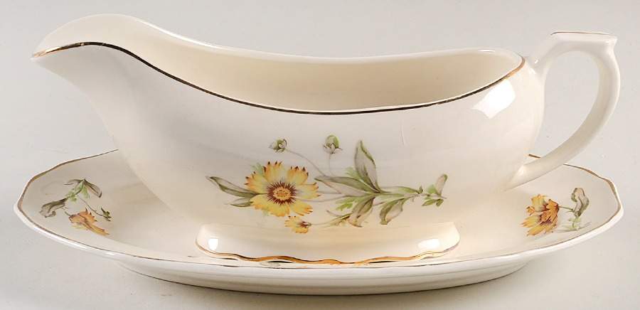 Autumn Mist Gravy Boat & Underplate/Relish by Canonsburg-1