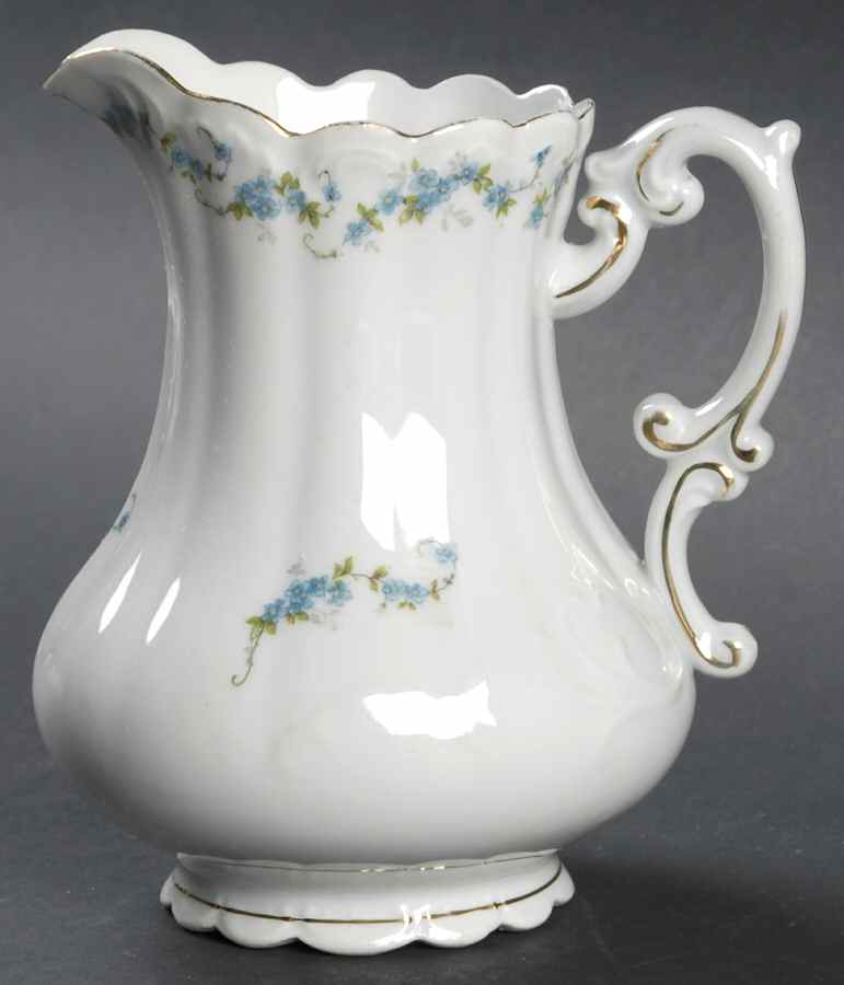 3248 (Scalloped) Creamer by Carlsbad-1