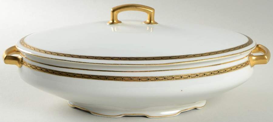 CAR7 Oval Covered Vegetable by Carlsbad-1