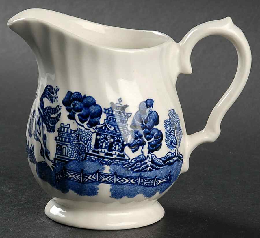 Blue Willow (Scalloped) Creamer by Crown Clarence-1