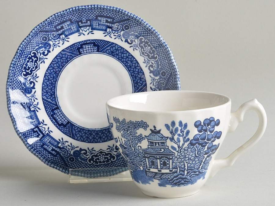 Blue Willow (Scalloped) Flat Cup & Saucer Set by Crown Clarence-1