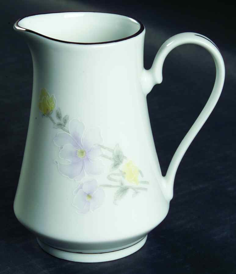 Helen Creamer by Cac Ceramic-1