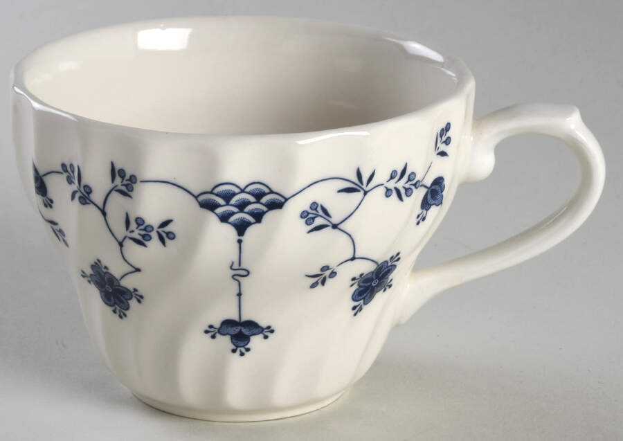 Finlandia (Swirl Rim, England) Breakfast Cup by Churchill-1