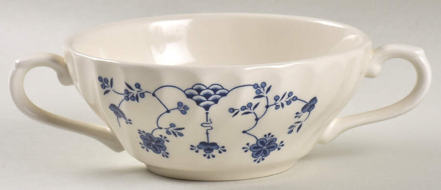 Finlandia (Swirl Rim, England) Flat Cream Soup Bowl by Churchill-1