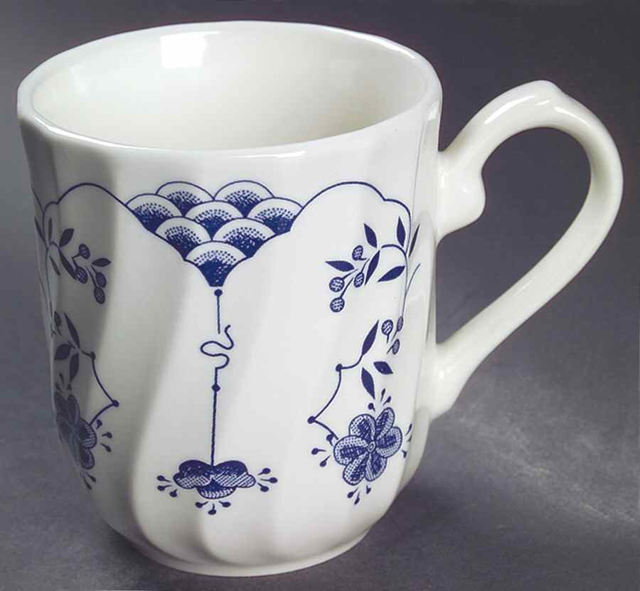 Finlandia (Swirl Rim, England) Small Mug by Churchill-1
