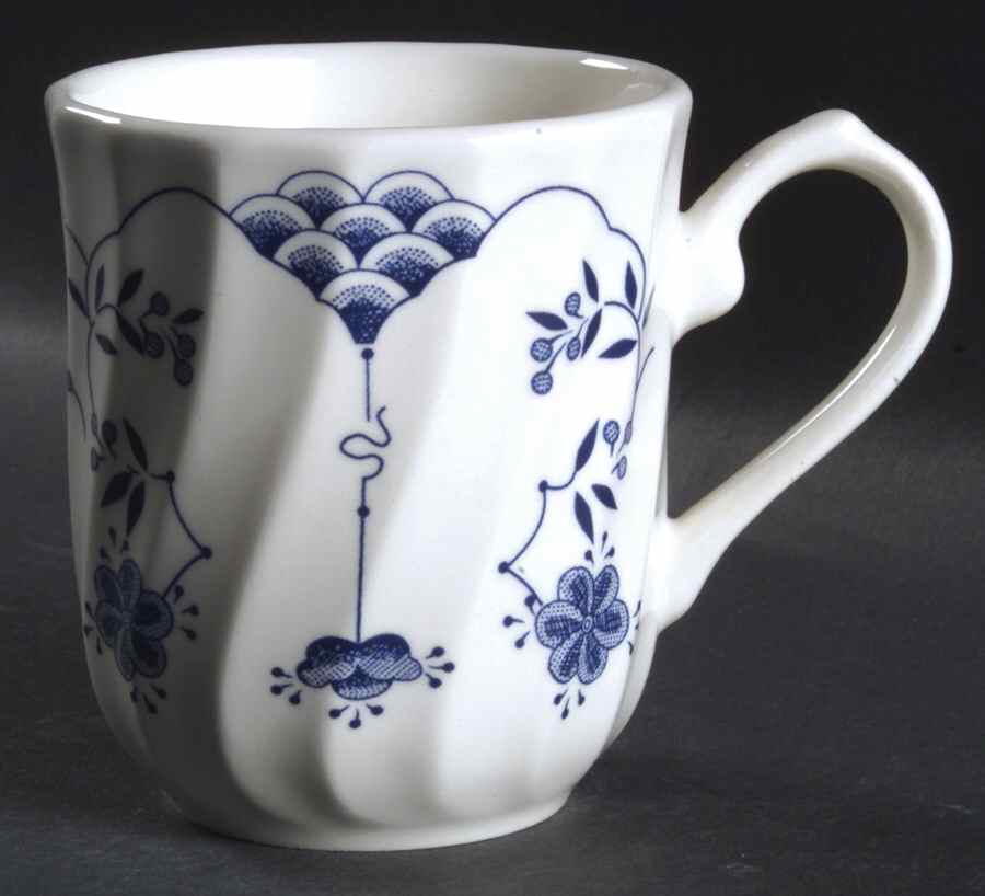 Finlandia (Swirl Rim, England) Mug by Churchill-1