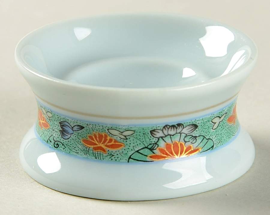 Houang Pou (Celadon Background) Stand for Egg and Stand by Ceralene-1