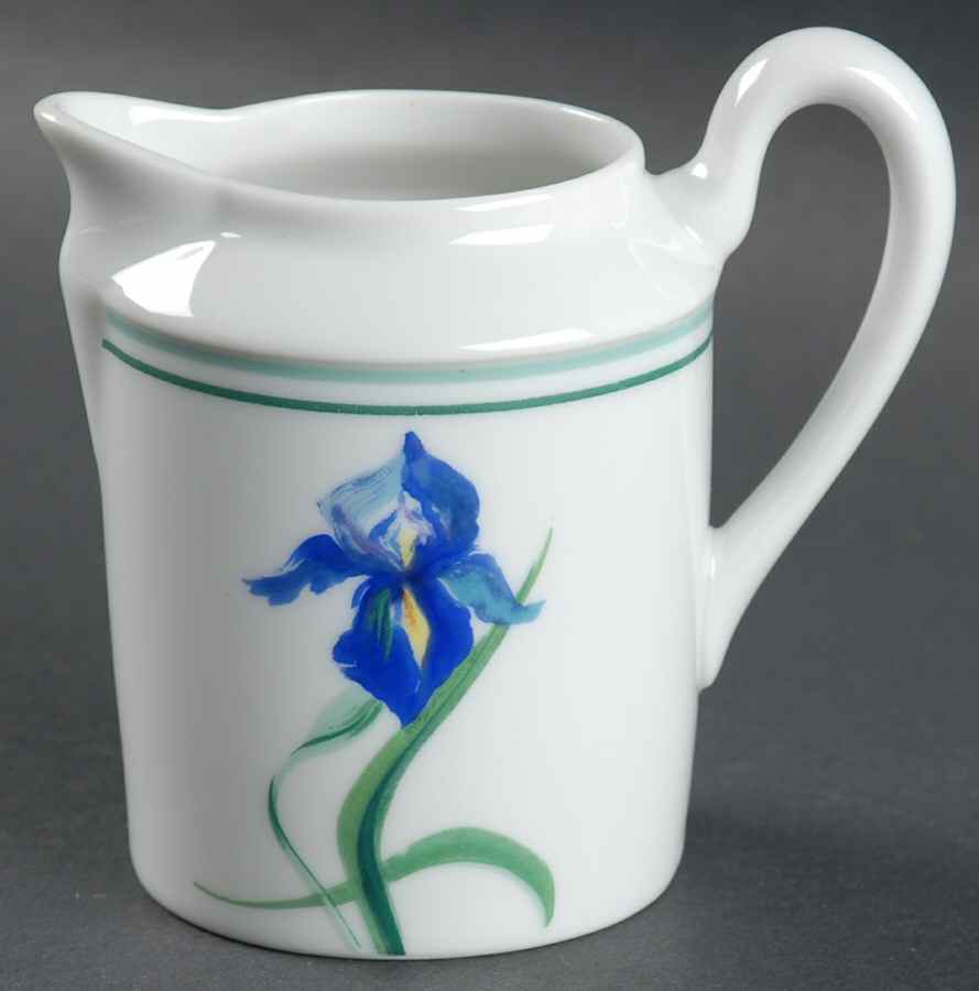 Iris Creamer by Ceralene-1