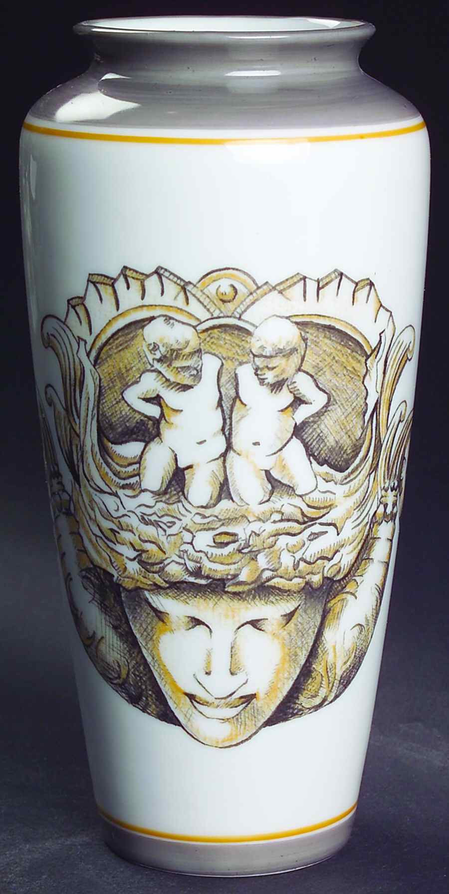 Opera 7" Vase by Ceralene-1