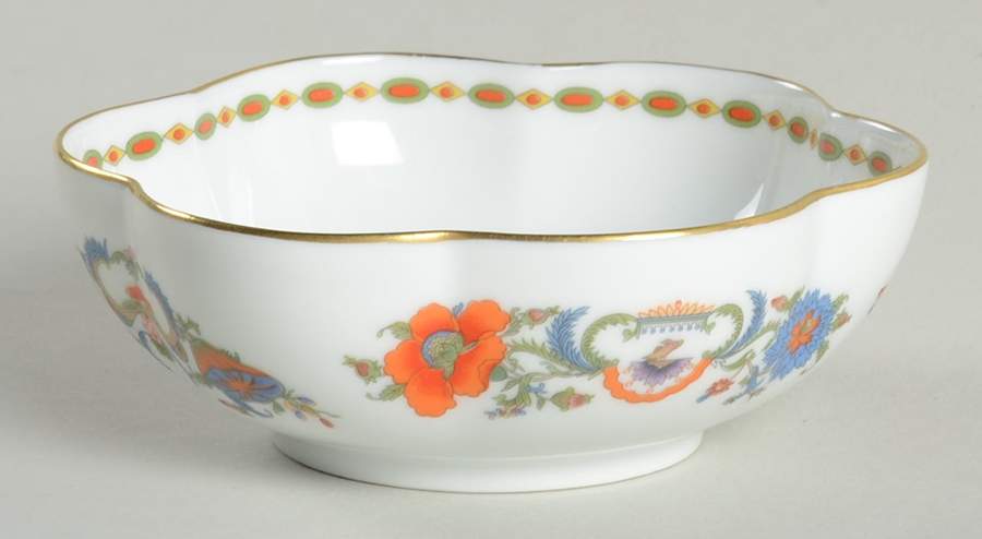 Vieux Chine (White) 4" Melon Bowl by Ceralene-1
