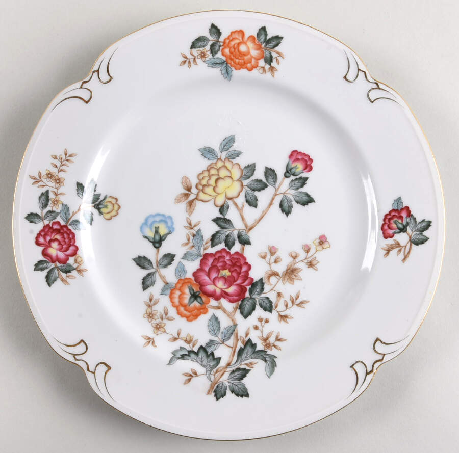 Mayfair Dinner Plate by Charm Crest-1