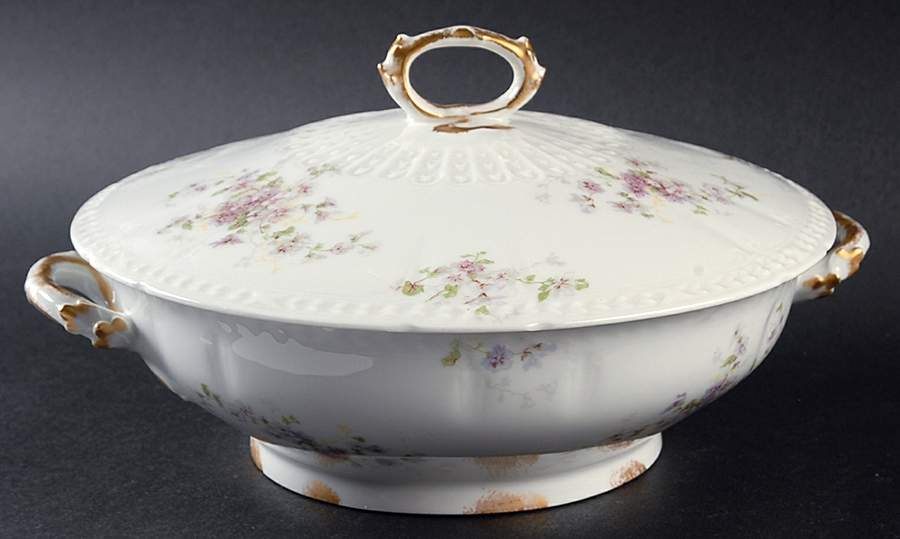 Schleiger 384h Round Covered Vegetable by Charles Field Haviland-1