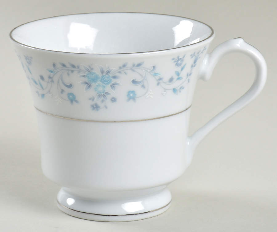 Helen Footed Cup by China Pearl-1