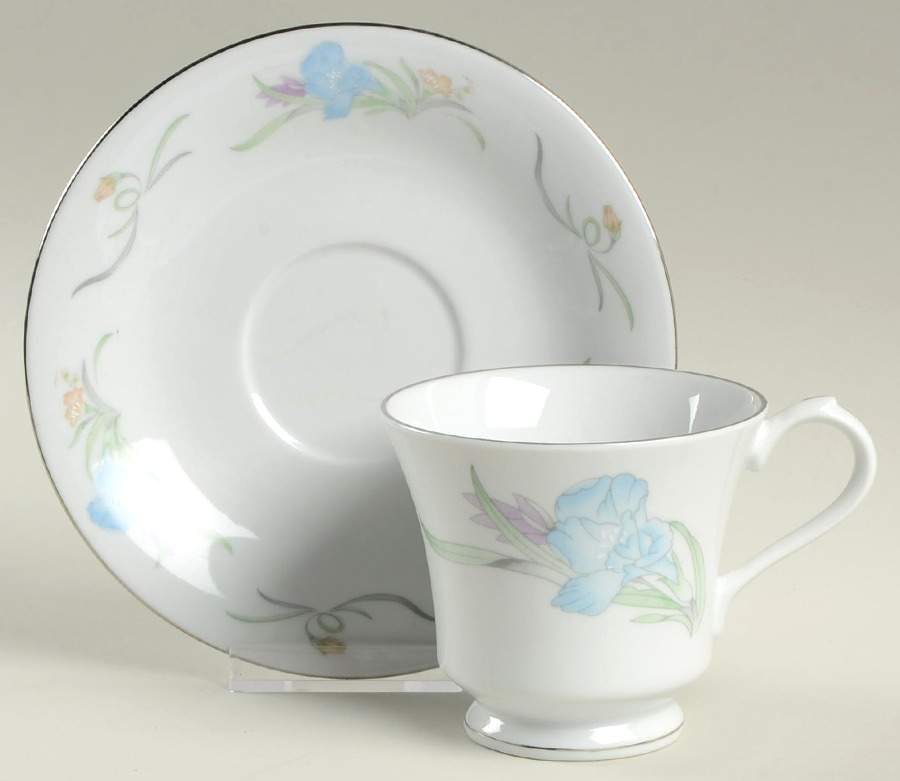 Lily Footed Cup & Saucer Set by China Pearl-1