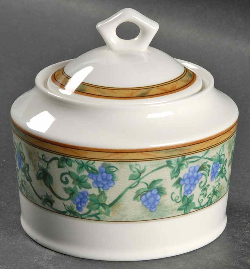 Chambord Sugar Bowl & Lid by Christopher Stuart-1