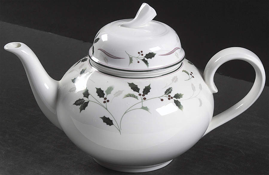 Holiday Splendor Teapot & Lid by Christopher Stuart-1