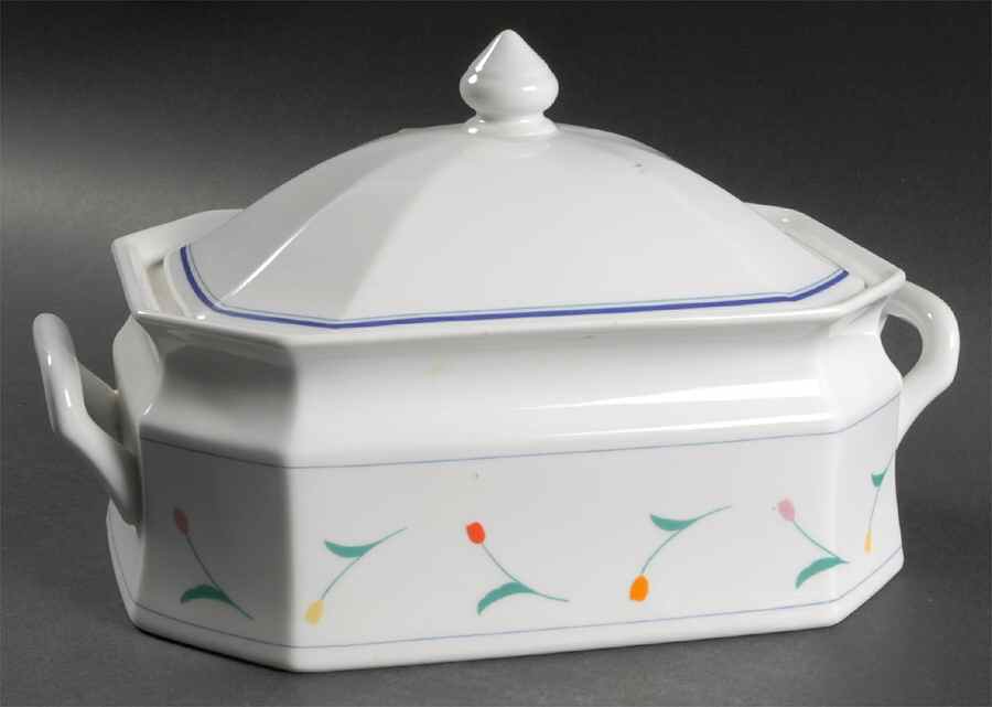 Sundance 2 Quart Oval Covered Casserole by Christopher Stuart-1