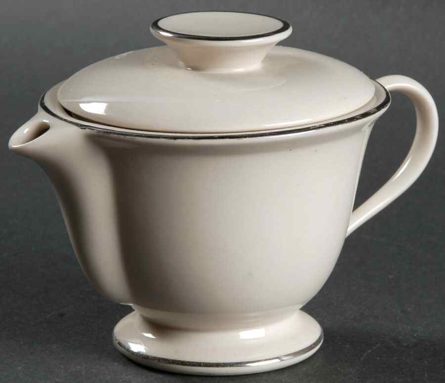 Encore Creamer & Lid by Carillon-1