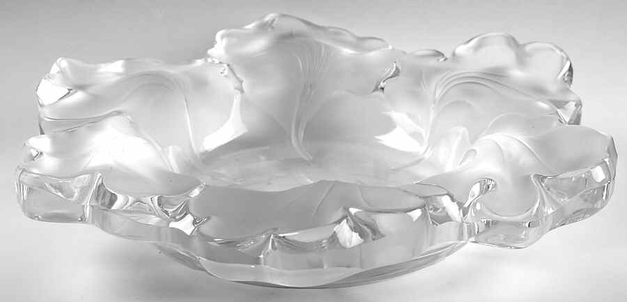 Capucines 12" Scalloped Bowl by Lalique-1