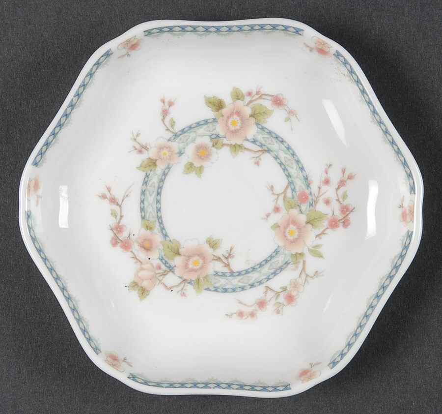 April 3" Ashtray by Coalport-1