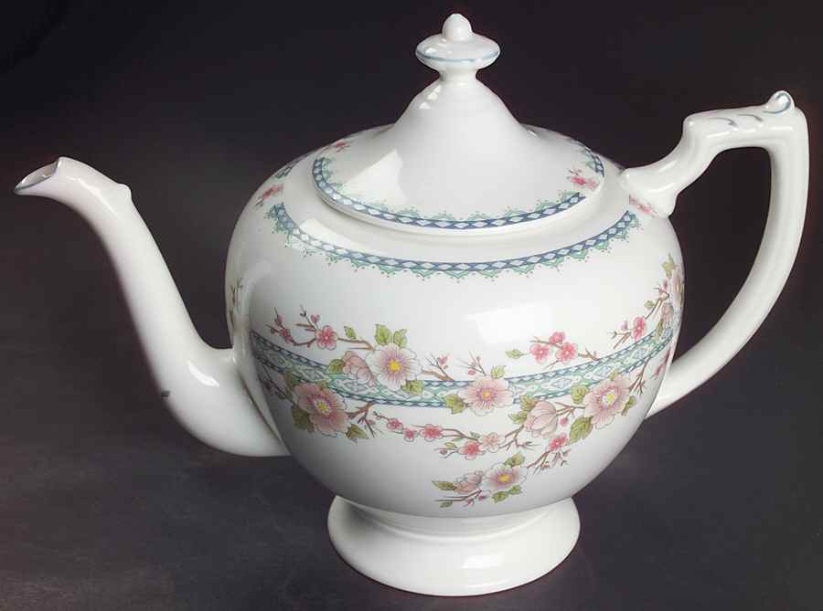 April Teapot & Lid by Coalport-1