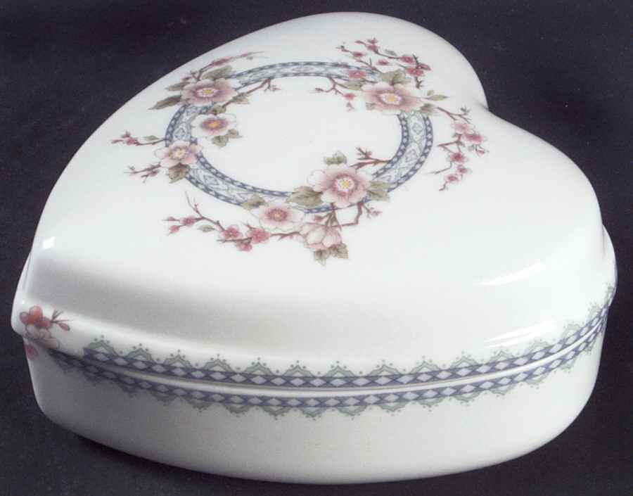 April Heart Shape Box & Lid by Coalport-1