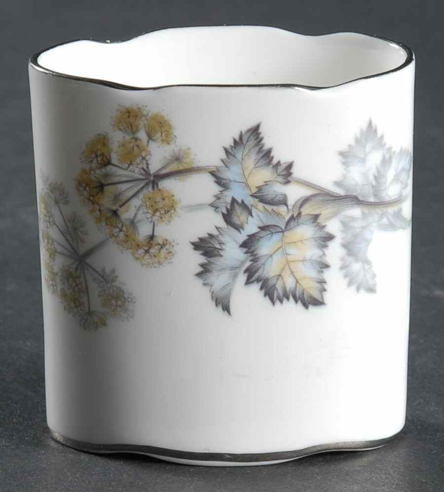 Camelot Cigarette Holder by Coalport-1