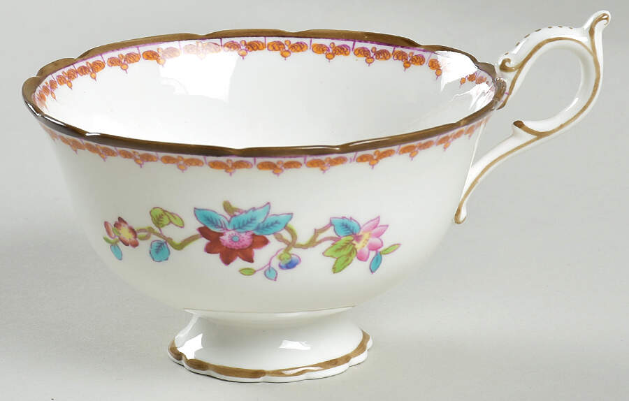 Pembroke (Scalloped Edge) Oversized Cup by Coalport-1