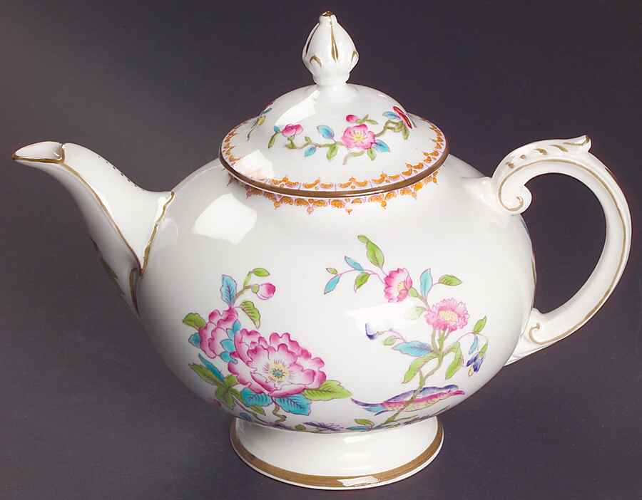 Pembroke (Smooth Edge) Teapot & Lid by Coalport-1