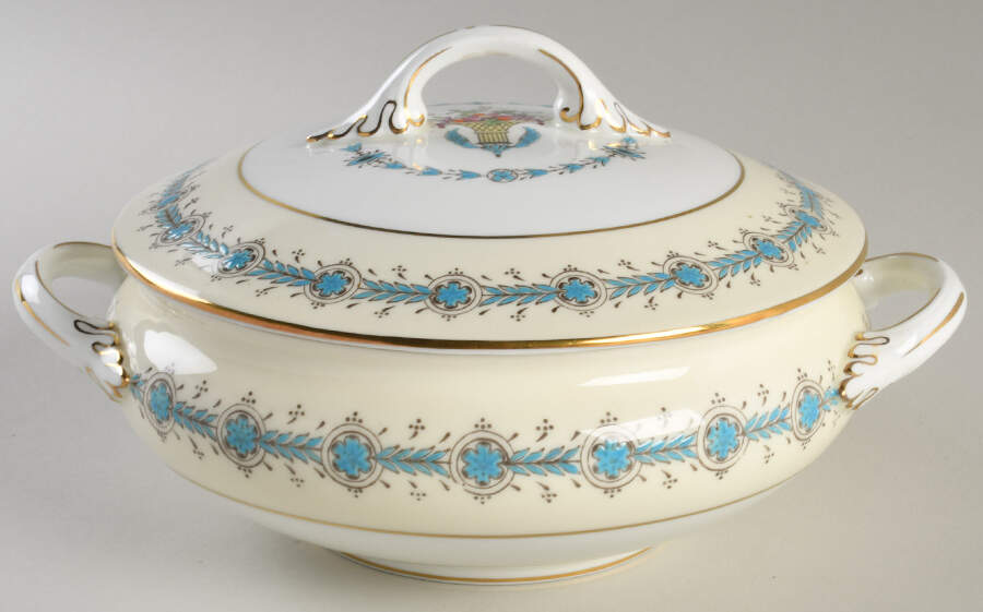 Queen Elizabeth Ivory Round Covered Vegetable by Coalport-1