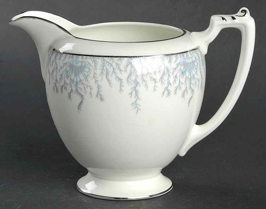 Sincerity(Smooth) Creamer by Coalport-1