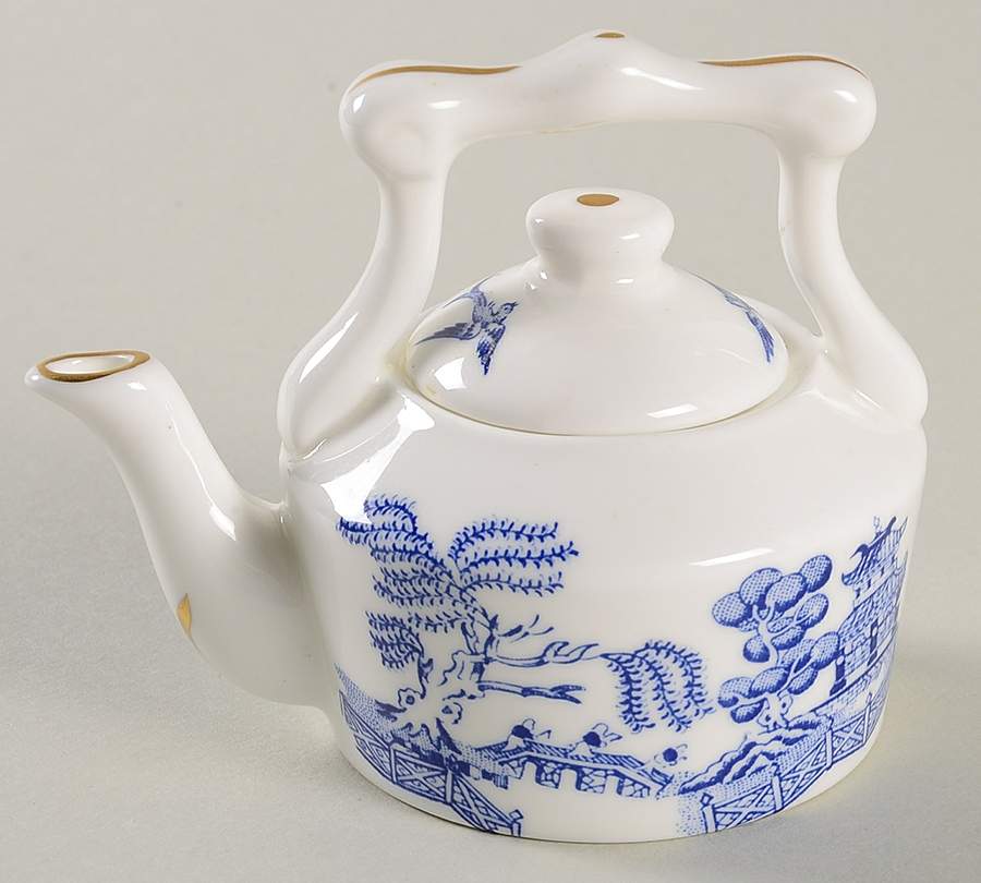 Willow Toy Kettle by Coalport-1